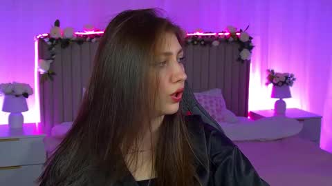 Snapshot of marymillerr chatting on 6, 1, 2026 Mary Miller online show from 6, 1, 2026