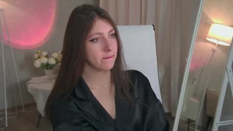 Snapshot of marymillerr chatting on 8, 1, 2026 Mary Miller online show from 8, 1, 2026