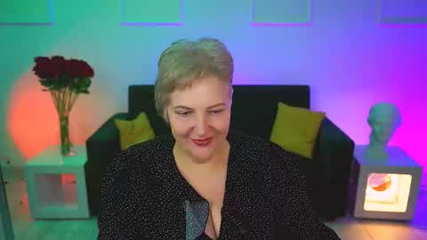 marymogan online show from 11, 11, 2025