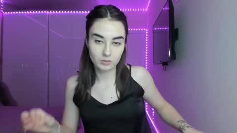 Snapshot of maryy_luv chatting on 1, 2, 2026 Mary online show from 1, 2, 2026