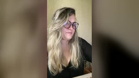 Snapshot of maryymartin chatting on 29, 7, 2026 Mary online show from 29, 7, 2026