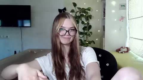 Nessa online show from 19, 6, 2026