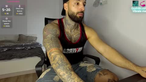 Snapshot of masculineguy69 chatting on 23, 11, 2025 masculineguy69 online show from 23, 11, 2025