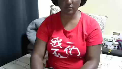 Snapshot of maseratty chatting on 20, 10, 2025 Cate online show from 20, 10, 2025