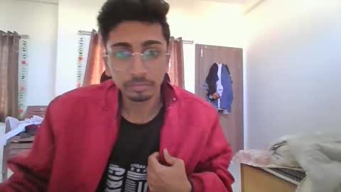 maskboyz2003 online show from 8, 12, 2024