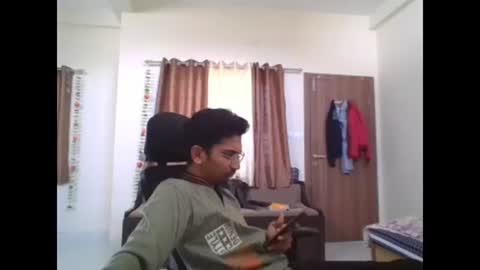 maskboyz2003 online show from 19, 12, 2024