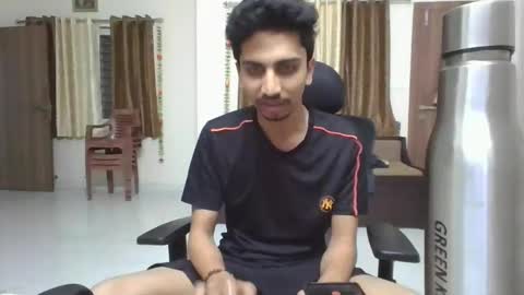 maskboyz2003 online show from 31, 1, 2025