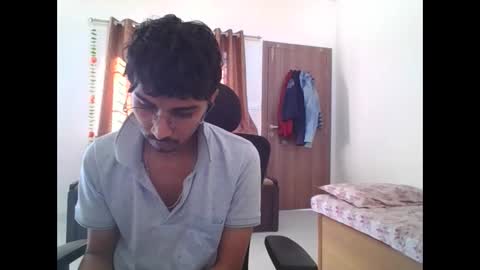 maskboyz2003 online show from 25, 2, 2025