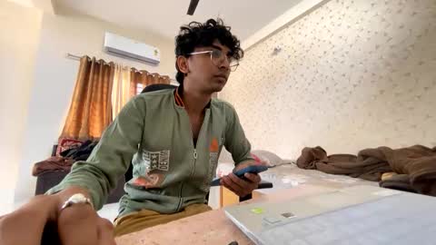 maskboyz2003 online show from 23, 11, 2025