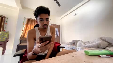 Mask Boy online show from 22, 1, 2025