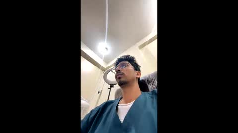 Mask Boy online show from 3, 2, 2025