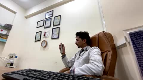 Mask Boy online show from 13, 2, 2025