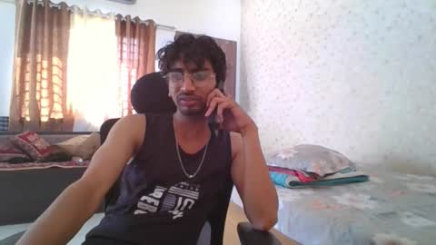 Mask Boy online show from 11, 10, 2025