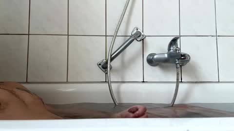 Snapshot of maskeddmann chatting on 20, 12, 2024 maskeddmann online show from 20, 12, 2024