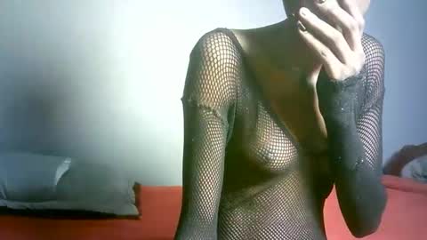 Snapshot of maskgang001 chatting on 2, 4, 2026 maskgang001 online show from 2, 4, 2026