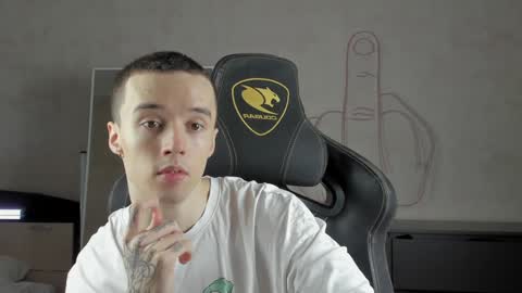 Snapshot of mason_warhol chatting on 31, 12, 2024 Mason online show from 31, 12, 2024