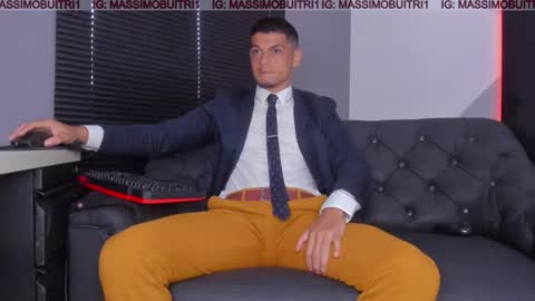 I am Massimo online show from 25, 11, 2025