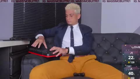 I am Massimo online show from 22, 12, 2025