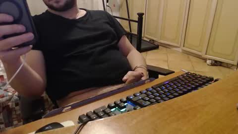 Snapshot of massu1994 chatting on 17, 11, 2025 Massu94 online show from 17, 11, 2025