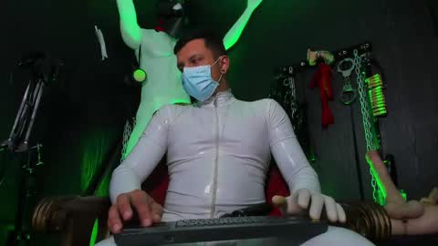 Snapshot of master_connor chatting on 21, 4, 2026 Master connor online show from 21, 4, 2026