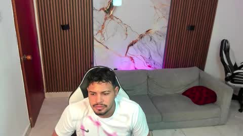 Snapshot of master_javi chatting on 9, 9, 2025 master_javi online show from 9, 9, 2025