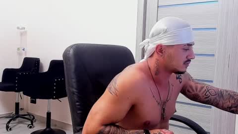 Snapshot of masterchris12 chatting on 2, 12, 2024 masterchris12 online show from 2, 12, 2024