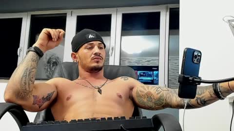 Snapshot of masterchris12 chatting on 8, 12, 2024 masterchris12 online show from 8, 12, 2024