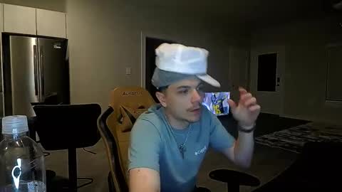 Snapshot of masterjizz1_0 chatting on 14, 10, 2025 masterjizz1_0 online show from 14, 10, 2025