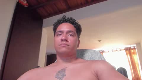 Juan Independent Model online show from 6, 10, 2025