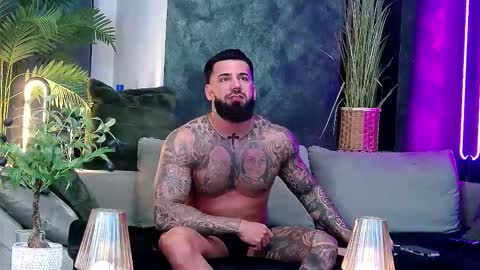 Snapshot of masterkingofmuscle chatting on 24, 3, 2026 masterkingofmuscle online show from 24, 3, 2026