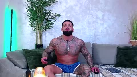 Snapshot of masterkingofmuscle chatting on 6, 4, 2026 masterkingofmuscle online show from 6, 4, 2026