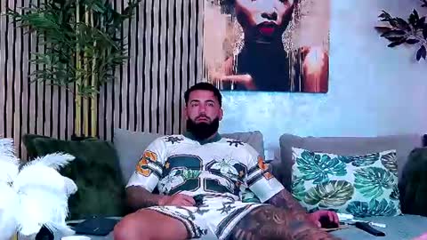 Snapshot of masterkingofmuscle chatting on 23, 6, 2026 masterkingofmuscle online show from 23, 6, 2026