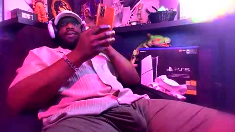 Snapshot of mastermarvel22 chatting on 19, 2, 2026 BlackMarvel online show from 19, 2, 2026