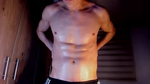 Snapshot of mastrangelo_x chatting on 10, 4, 2026 mastrangelo_x online show from 10, 4, 2026