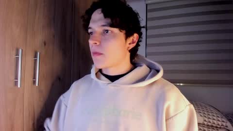 Snapshot of mastrangelo_x chatting on 15, 4, 2026 mastrangelo_x online show from 15, 4, 2026