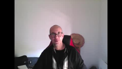 Snapshot of mat11efou chatting on 4, 4, 2026 mat11efou online show from 4, 4, 2026