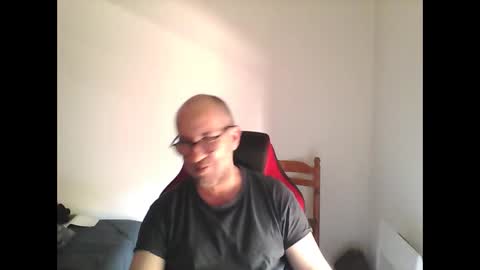 Snapshot of mat11efou chatting on 14, 4, 2026 mat11efou online show from 14, 4, 2026