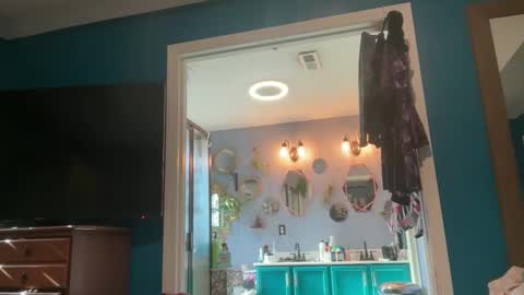 Jer and Kel online show from 28, 11, 2025