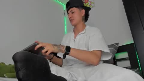 mateo_escobar online show from 22, 11, 2025