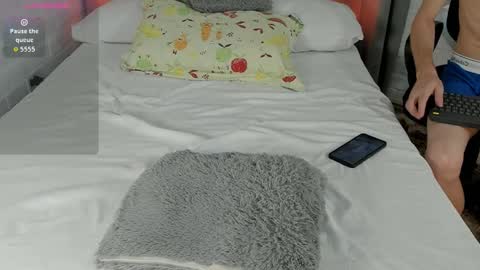 Snapshot of mateo_hunter chatting on 8, 1, 2026 MATEO HUNTER online show from 8, 1, 2026