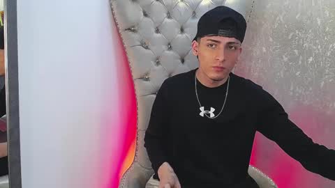 Snapshot of mateo_mitchell chatting on 14, 10, 2025 mateo mitchell online show from 14, 10, 2025
