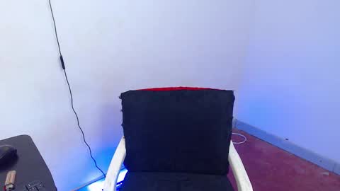 Snapshot of mateo_nick chatting on 2, 3, 2026 Mateo and Noah online show from 2, 3, 2026