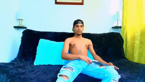 Snapshot of mateo_noath chatting on 12, 12, 2024 mateo_noath online show from 12, 12, 2024