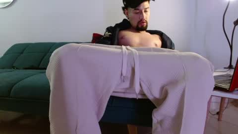 Snapshot of mathew444 chatting on 6, 4, 2026 STRURIBE ON INSTAGRAM online show from 6, 4, 2026