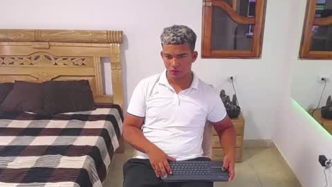 mathews__ online show from 5, 12, 2025