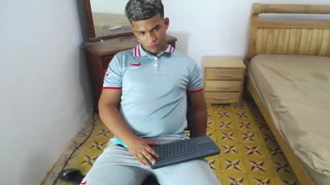 mathews__ online show from 20, 12, 2025