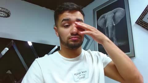 Mathews online show from 6, 3, 2025