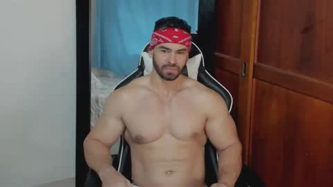 Snapshot of mathews_smith chatting on 6, 5, 2026 mathews_smith online show from 6, 5, 2026