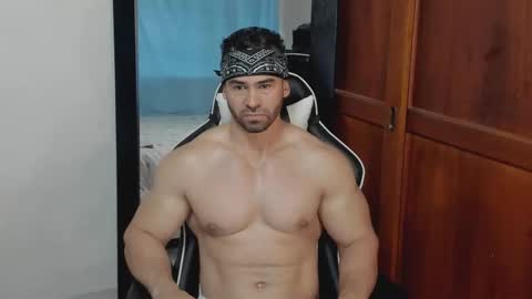 Snapshot of mathews_smith chatting on 16, 5, 2026 mathews_smith online show from 16, 5, 2026