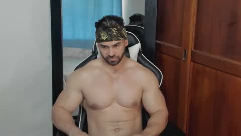 Snapshot of mathews_smith chatting on 1, 6, 2026 mathews_smith online show from 1, 6, 2026